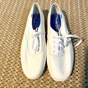 Women’s White Keds